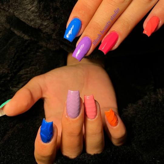 Blush Beauty Studio #beograd Izlivanje noktiju Izlivanje noktiju gelom + gel u boji - S dužina
