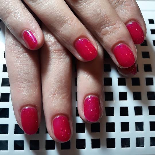 Salon Klinik #beograd Gel lak Gel lak CND Creative play gel lakom koji ne oštećuje nokatnu ploču