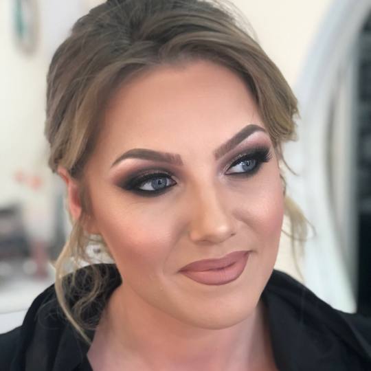 Olymp Beauty #nis Make-up / šminkanje Šminka Profesionalno šminkanje + individualne trepavice u s