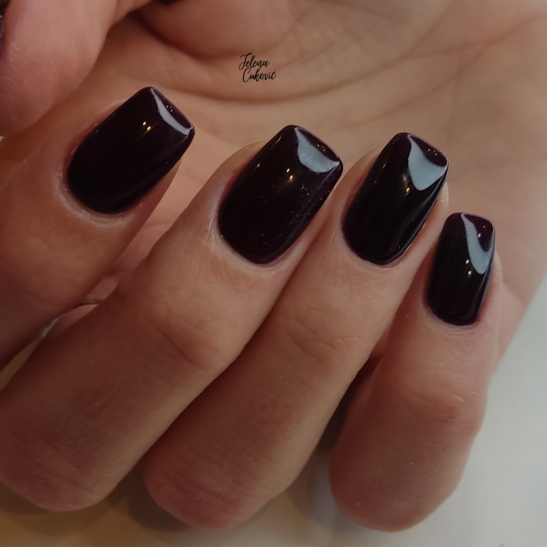 Studio Little Rose #beograd Korekcija noktiju Korekcija gel laka - kratki nokti
