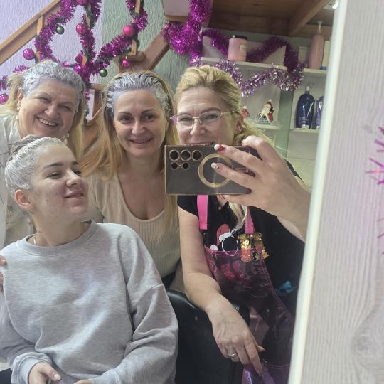 Lilla #novisad Farbanje kose Farbanje izrastka + feniranje - duga kosa Uvek dobra atmosfera❤️