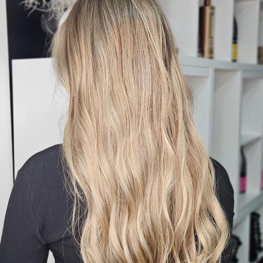 Butik Lepote #beograd Ombre, sombre, balayage Balayage / Kontra balayage - kosa preko polovine leđa