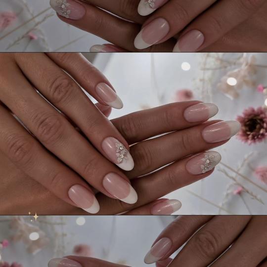 Auréa manucure #novisad Nadogradnja noktiju Nadogradnja noktiju (Dual forma) French+Chrome+Dizajn