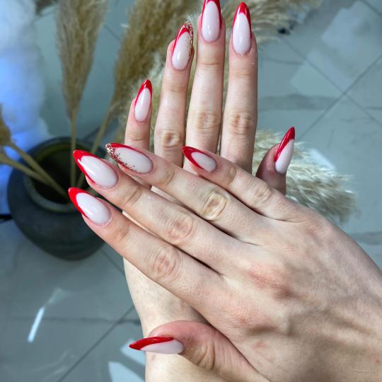 Evels Beauty #nis Korekcija noktiju Korekcija noktiju - L dužina Korekcija noktiju L dužine za bes