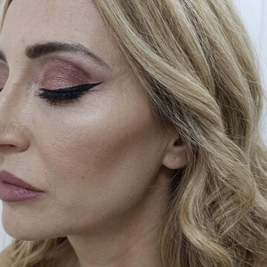 Bjanka Skin Studio #beograd Make-up / šminkanje Profesionalno šminkanje - večernja šminka Lice