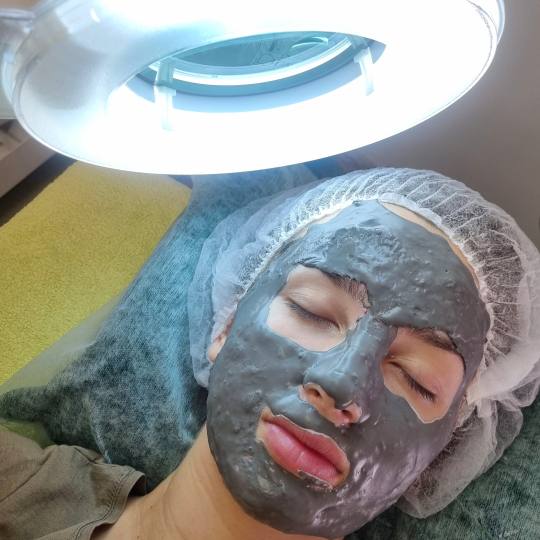 Emilly #beograd Tretman lica Green peel - Energy Tretman koji će očistiti vašu kožu, hidrirati, 