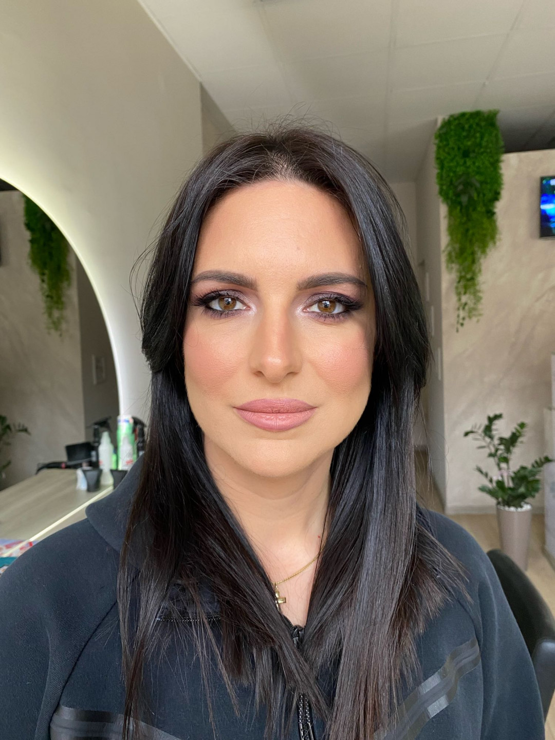Makeup Olja Grbić #novisad Make-up / šminkanje Profesionalno šminkanje + veštačke trepavice - sa profesionalnim puderima