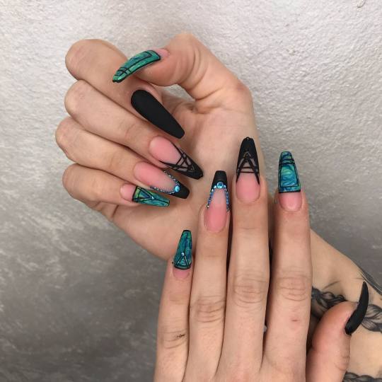 Studio Crystal by Sandra #beograd Izlivanje noktiju ? . . . . . . . . #nails #noktizemun #noktinovib