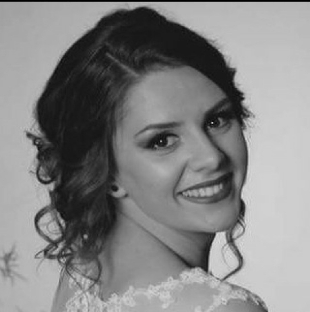 Albina Unisex Studio Lepote #temerin Make-up / šminkanje Profesionalno šminkanje + veštačke trepavice