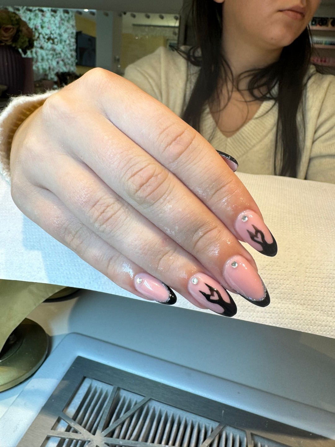 aBeauty Salon Lepote #beograd Ukrašavanje noktiju Dizajn po noktu - složeniji