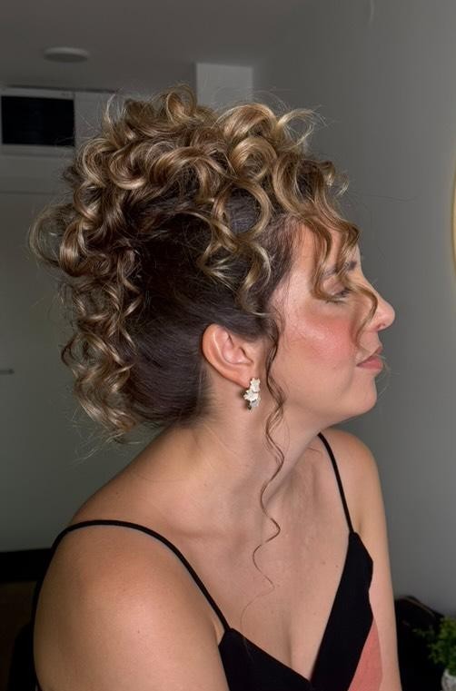 Fashion&Soul #nis Svečane i frizure za svadbu Svečana frizura - duga kosa