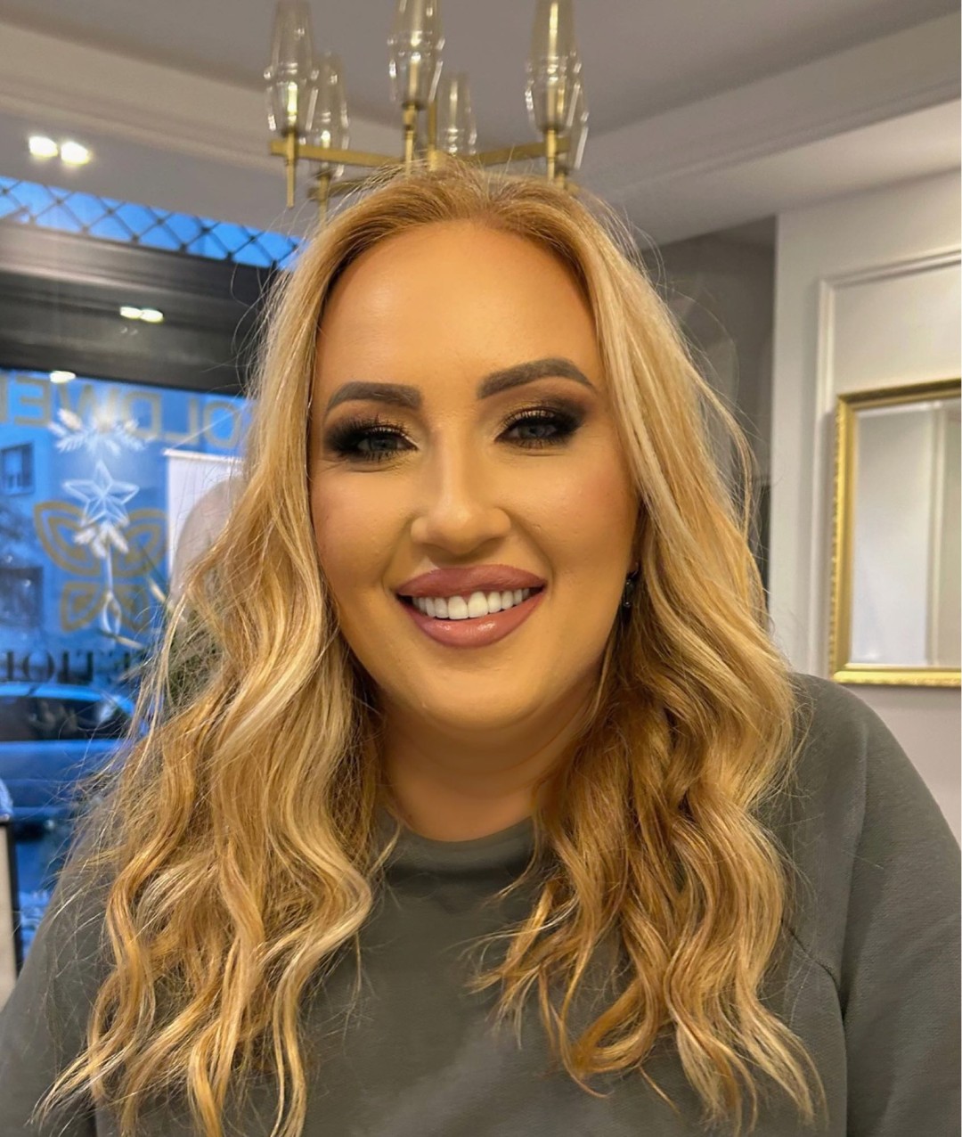 Esthetique Privé #beograd Make-up / šminkanje Profesionalno šminkanje + veštačke trepavice - večernja šminka