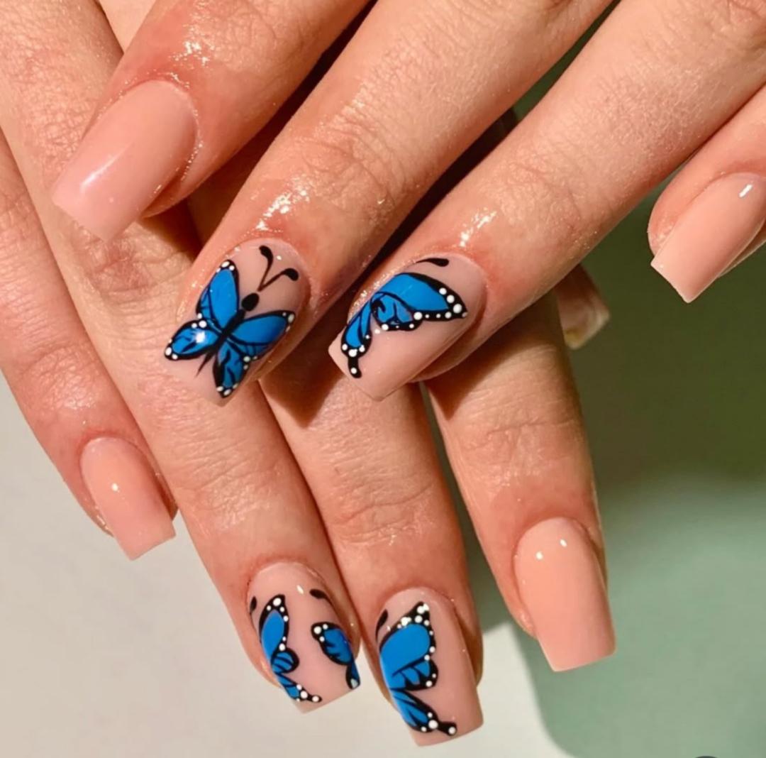 Claire #beograd Ojačavanje noktiju Ojačavanje gelom S