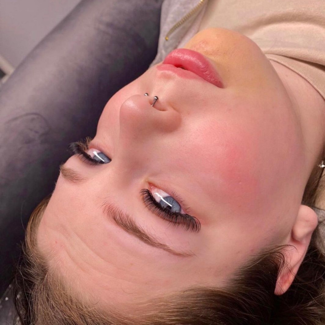 Miss Lash #beograd Nadogradnja trepavica Nadogradnja trepavica - volumen 8 - 12D