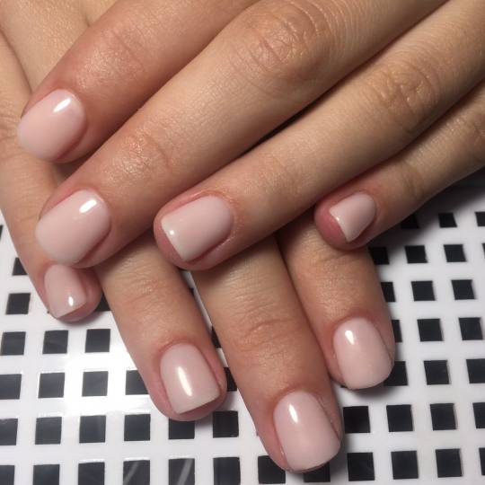 Salon Klinik #beograd Gel lak Ruski manikir + gel lak - S dužina
