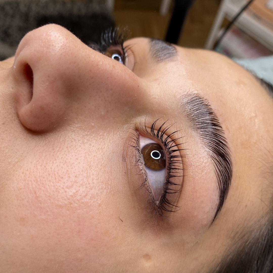 Monami beauty #beograd Obrve Brow lift + lash lift sa botoksom i farbanjem