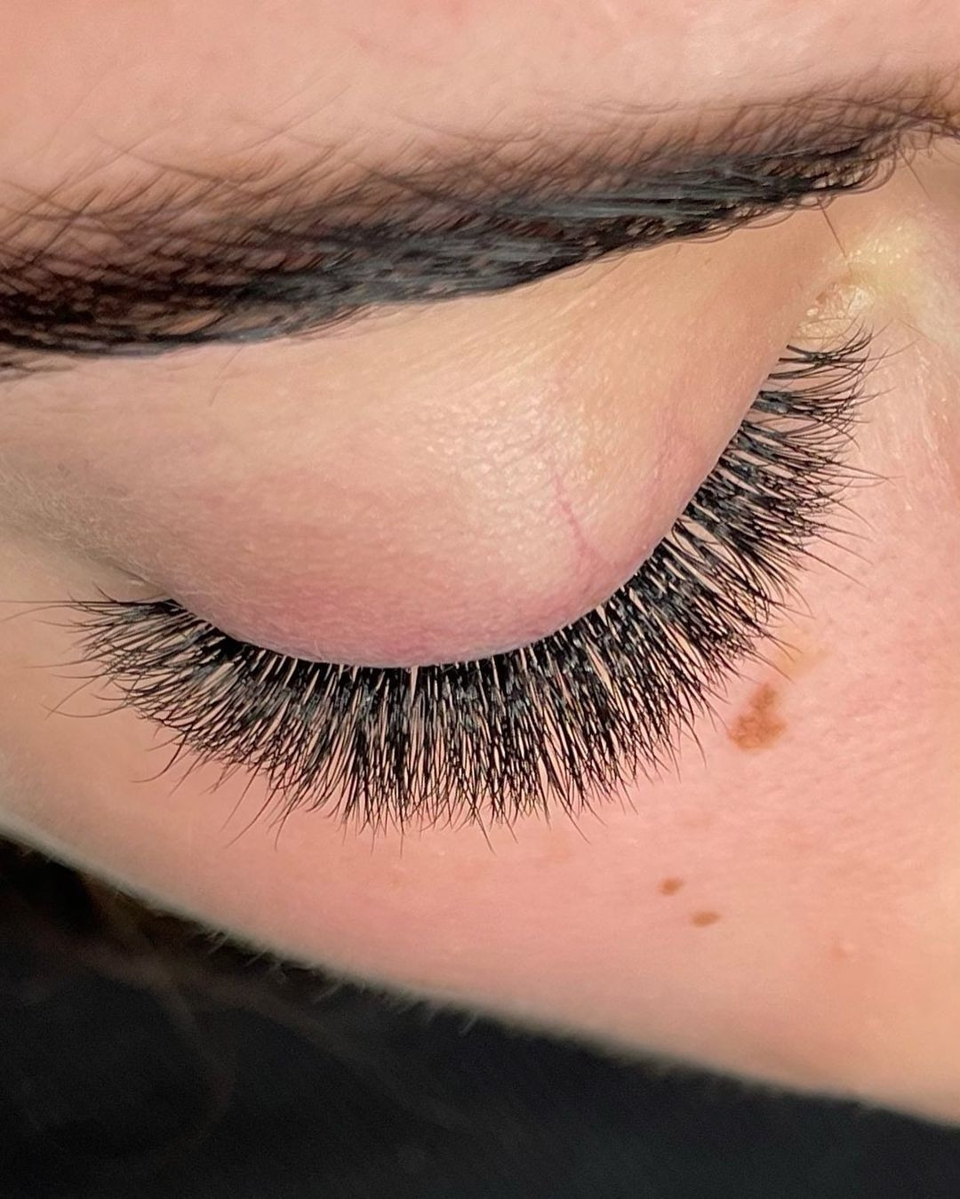 Nadogradnja trepavica - ruski volumen 5D - 8D - Right Beauty, Beograd Nadogradnja trepavica Lice Nadogradnja trepavica, Beograd, Centar, Stari grad, Dorćol