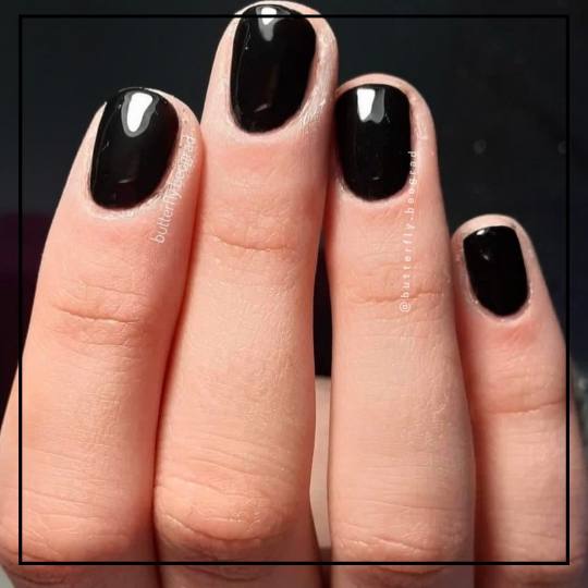 Butterfly #beograd Gel lak Gel lak sa manikirom Gel lak - ruke Gel laj je idealan za osobe sa čvrst