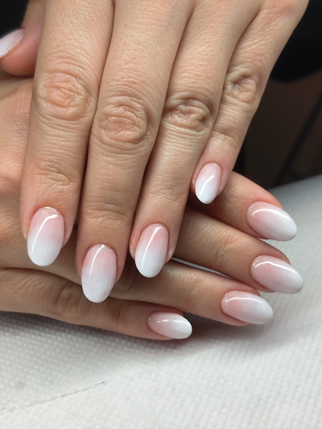 Bibi beauty centar #beograd Izlivanje noktiju Izlivanje noktiju gelom - dugi nokti