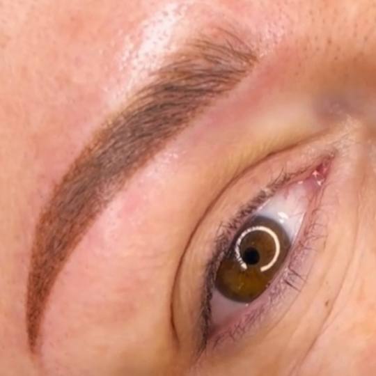 AmiSo Beauty Studio #novisad Trajna šminka Trajna šminka obrva - puder tehnika