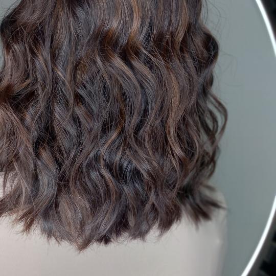 Kardashians Beauty Style #novisad Pramenovi Pramenovi na foliju - duga kosa