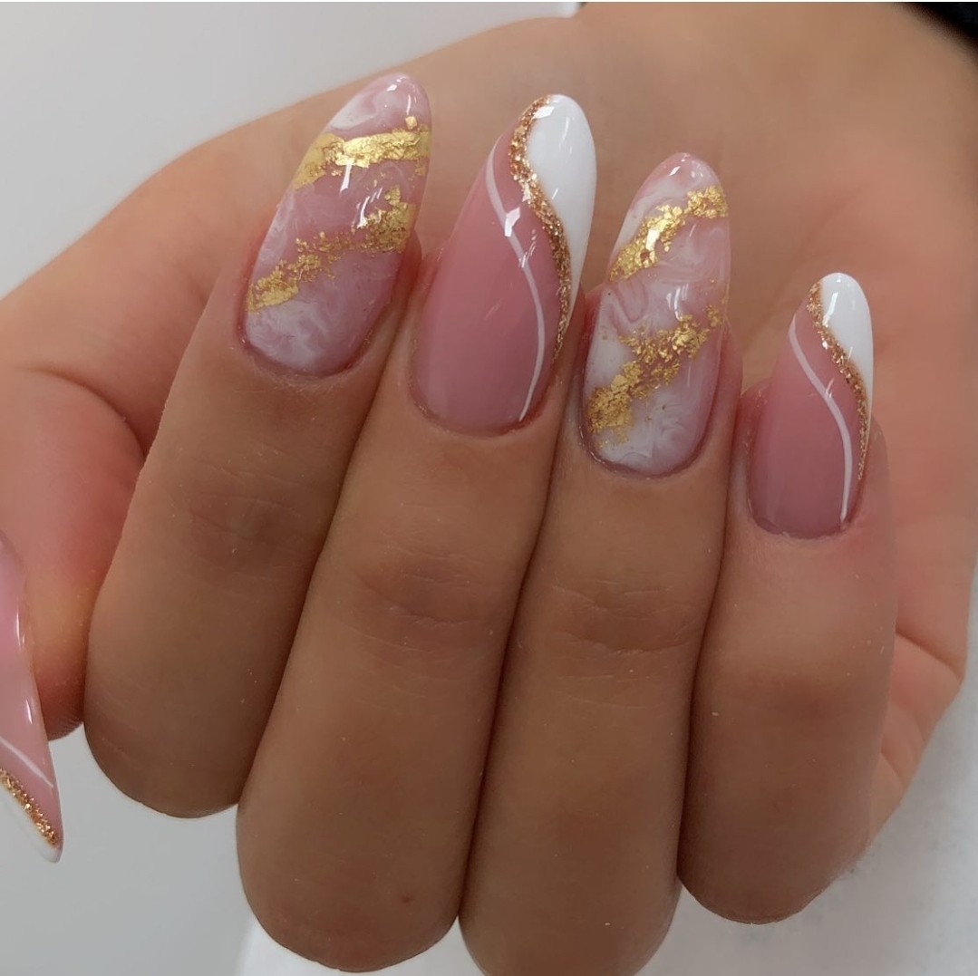 Esthetique Privé #beograd Izlivanje noktiju Izlivanje noktiju gelom - L dužina