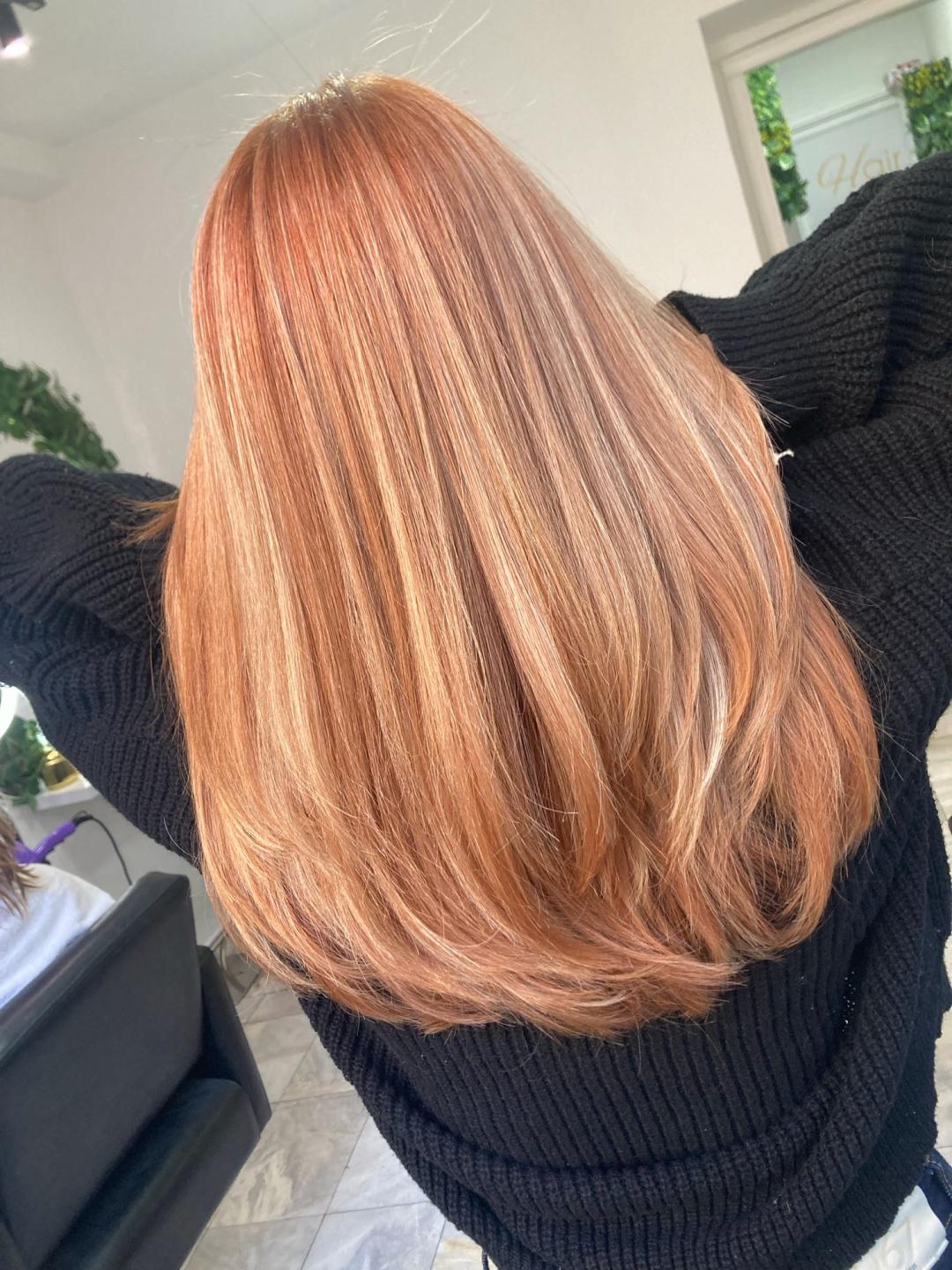 Atelje Glossy Hair #beograd Keratinski tretmani Pramenovi / balayage + Glossy tretman + feniranje - duga kosa