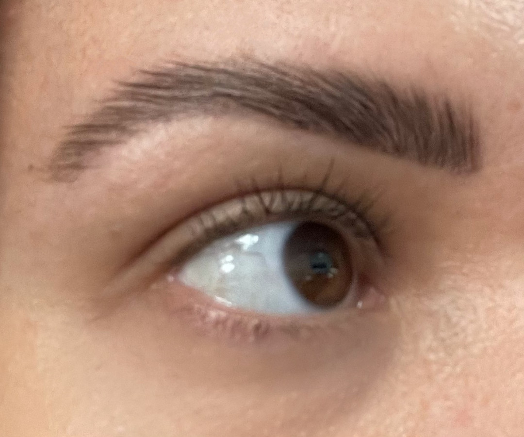 Brow lift - laminacija obrva - Fusion centar, Kruševac Obrve Lice Obrve, Kruševac, Centar