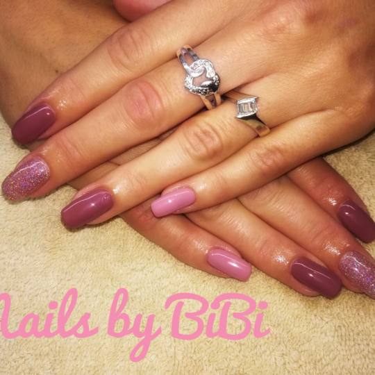 Bibi beauty centar #beograd Izlivanje noktiju Izlivanje noktiju gelom - kratki nokti nove pastelne n