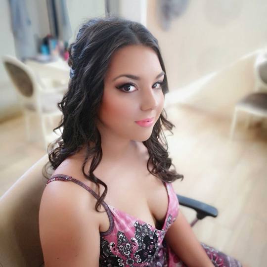 Bibi beauty centar #beograd Make-up / šminkanje Profesionalno šminkanje + svečana frizura - za ma