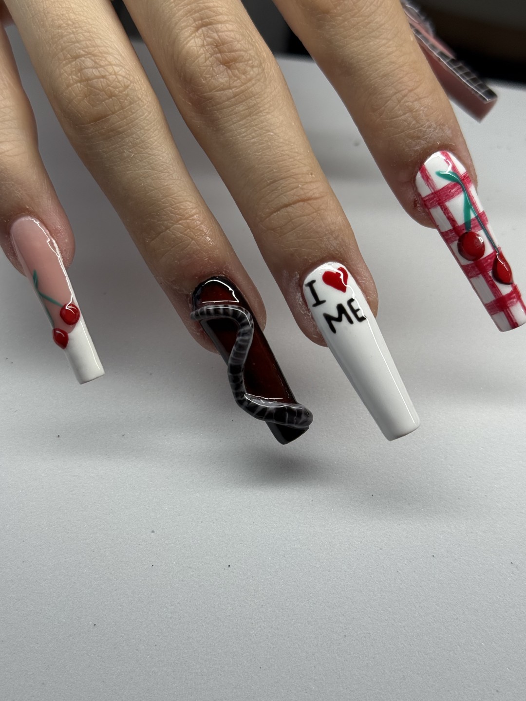 The Maya #beograd Izlivanje noktiju Izlivanje noktiju gelom + nail art- XL dužina