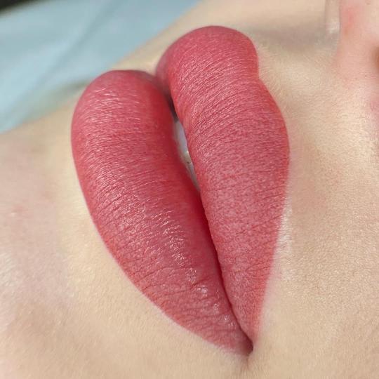 AmiSo Beauty Studio #novisad Trajna šminka Trajna šminka - usne