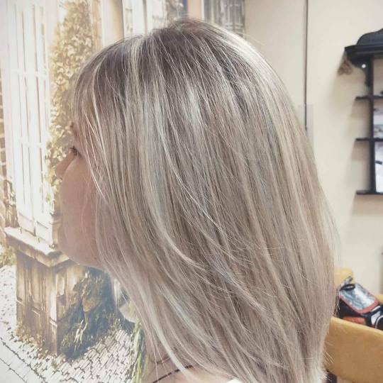 Hair by Silvy #beograd Pramenovi Pramenovi srednja dužina, toniranje i feniranje na ravno Pramenovi