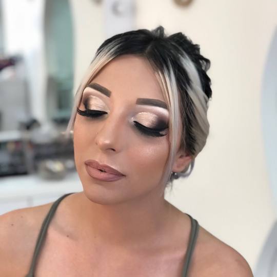 Olymp Beauty #nis Make-up / šminkanje Šminka Profesionalno šminkanje + veštačke trepavice Aura/