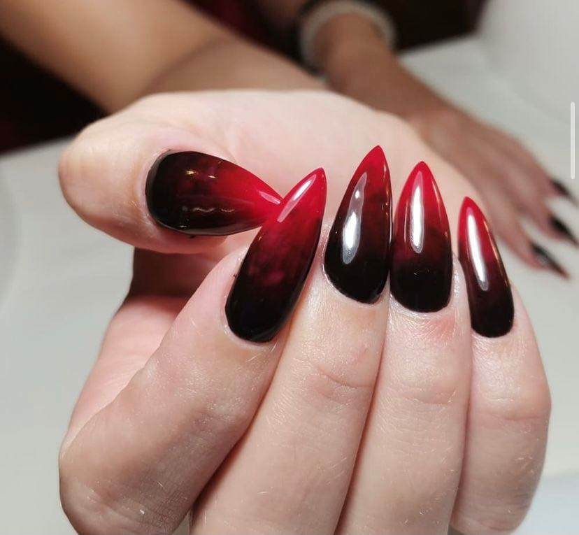 Bellagio beauty center #beograd Izlivanje noktiju Izlivanje noktiju gelom - kratki nokti