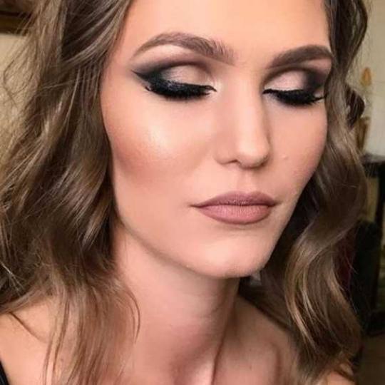 Headroom #beograd Make-up / šminkanje Večernja šminka + veštačke trepavice Professional makeup