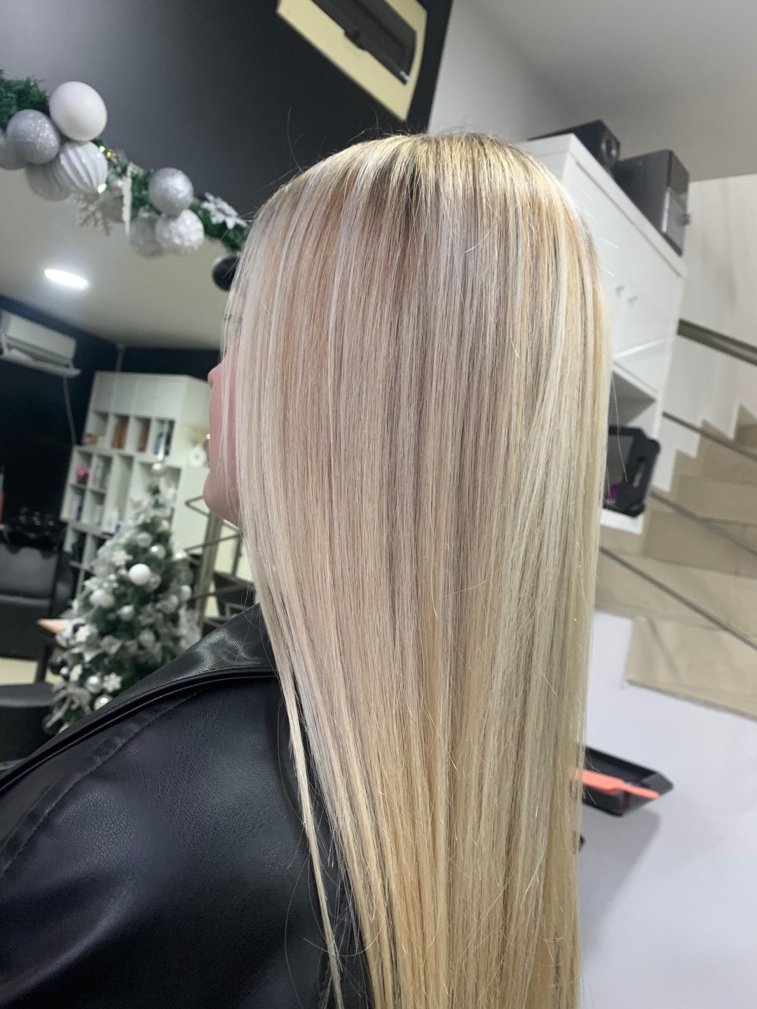 Butik Lepote #beograd Pramenovi Pramenovi na foliju - kosa preko polovine leđa