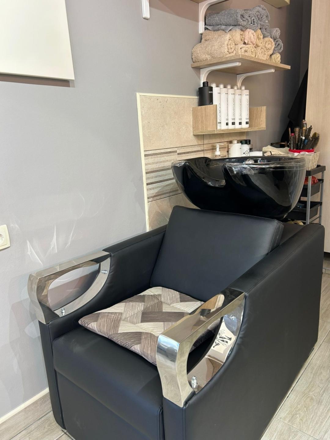 Slavica #beograd Pranje kose Pranje kose + feniranje na ravno - duga kosa