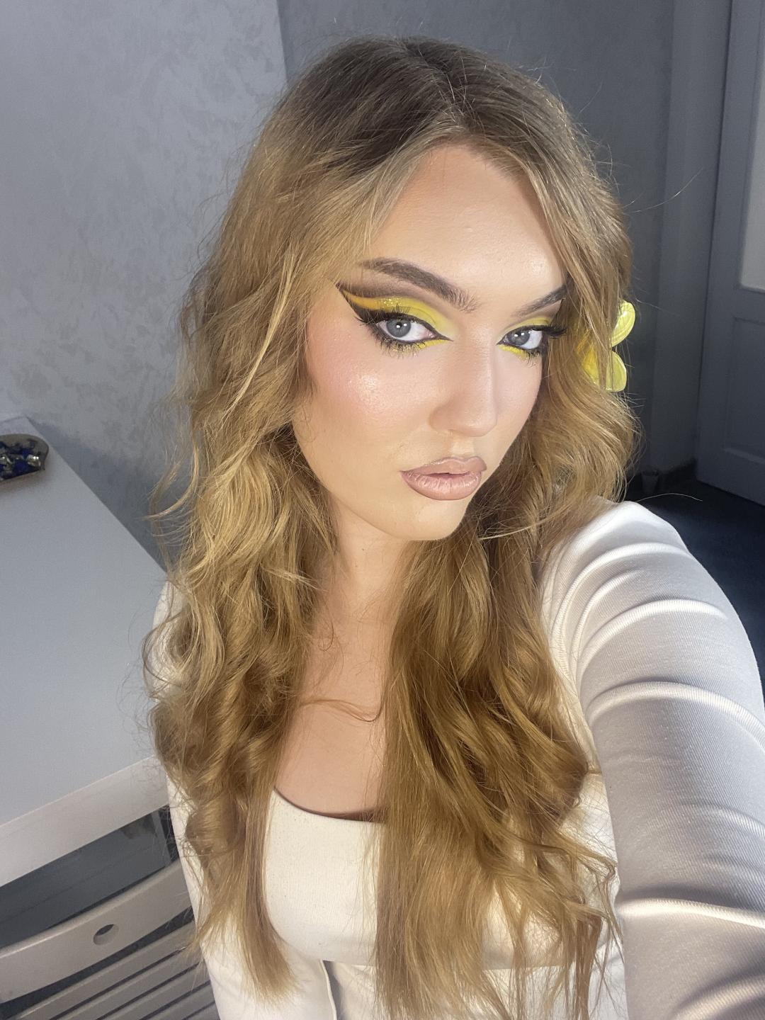 Profesionalno šminkanje + veštačke trepavice - Artist Alex Studio, Niš Make-up / šminkanje Lice Make-up / šminkanje, Niš, Medijana