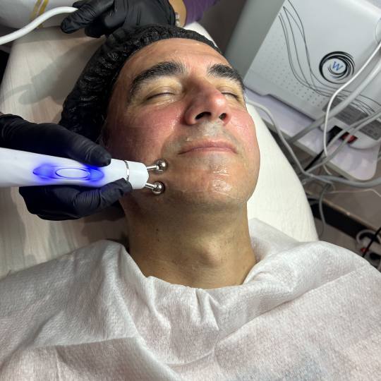 Odraz lepote #beograd Tretman lica Hydrafacial 7 y 1 tretman lica HydraFacial tretman kombinuje pili