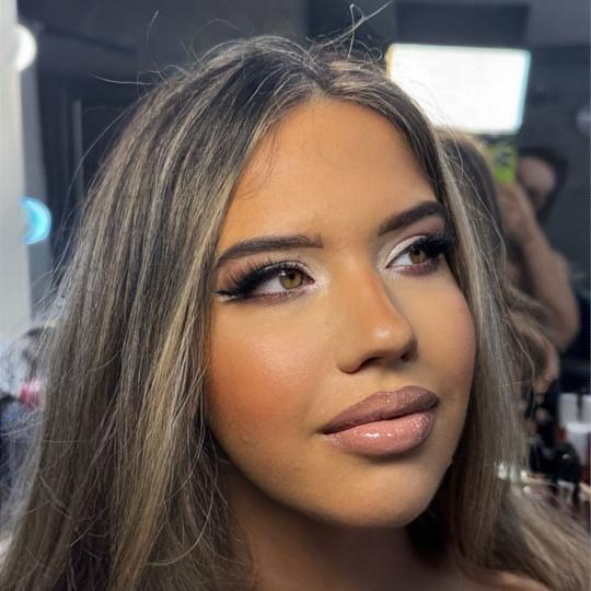 Beauty by Ivona Plus #nis Make-up / šminkanje Profesionalna večernja / dnevna šminka - sa trepavi