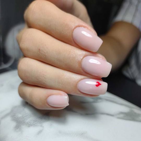 Ashanti Beauty Salon & Academy #beograd Ojačavanje noktiju Ojačavanje prirodnih noktiju gelom - bo