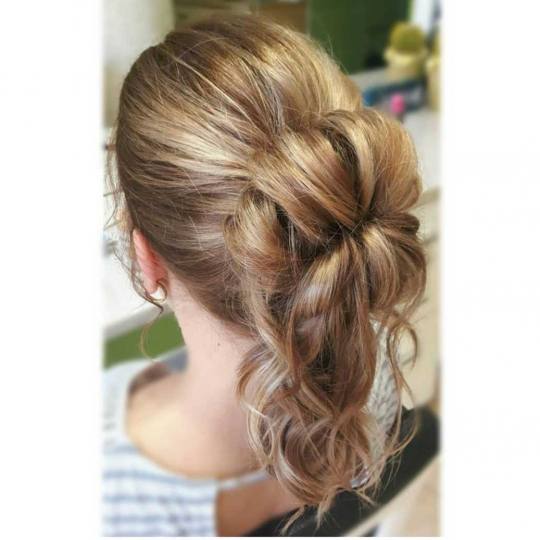 Positive 8 #novisad svecana frizura