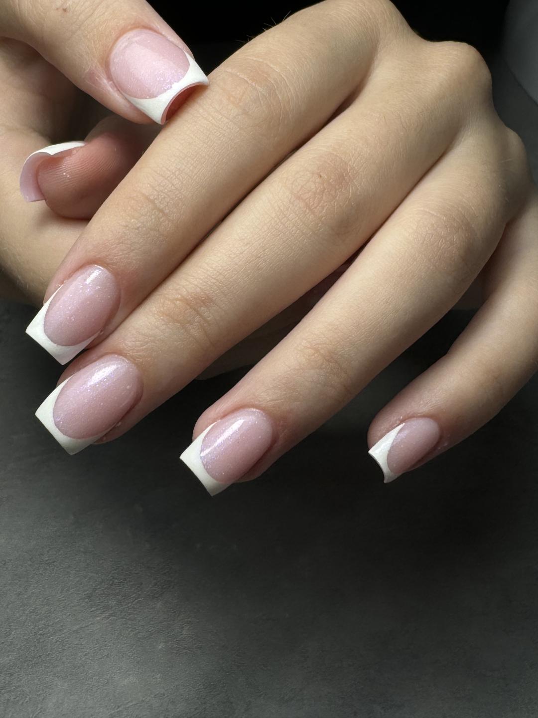 Korekcija izlivanja noktiju gelom - M dužina - Elle beauty center, Novi Sad Izlivanje noktiju Nokti Izlivanje noktiju, Novi Sad, Grbavica, Liman, Adamićevo