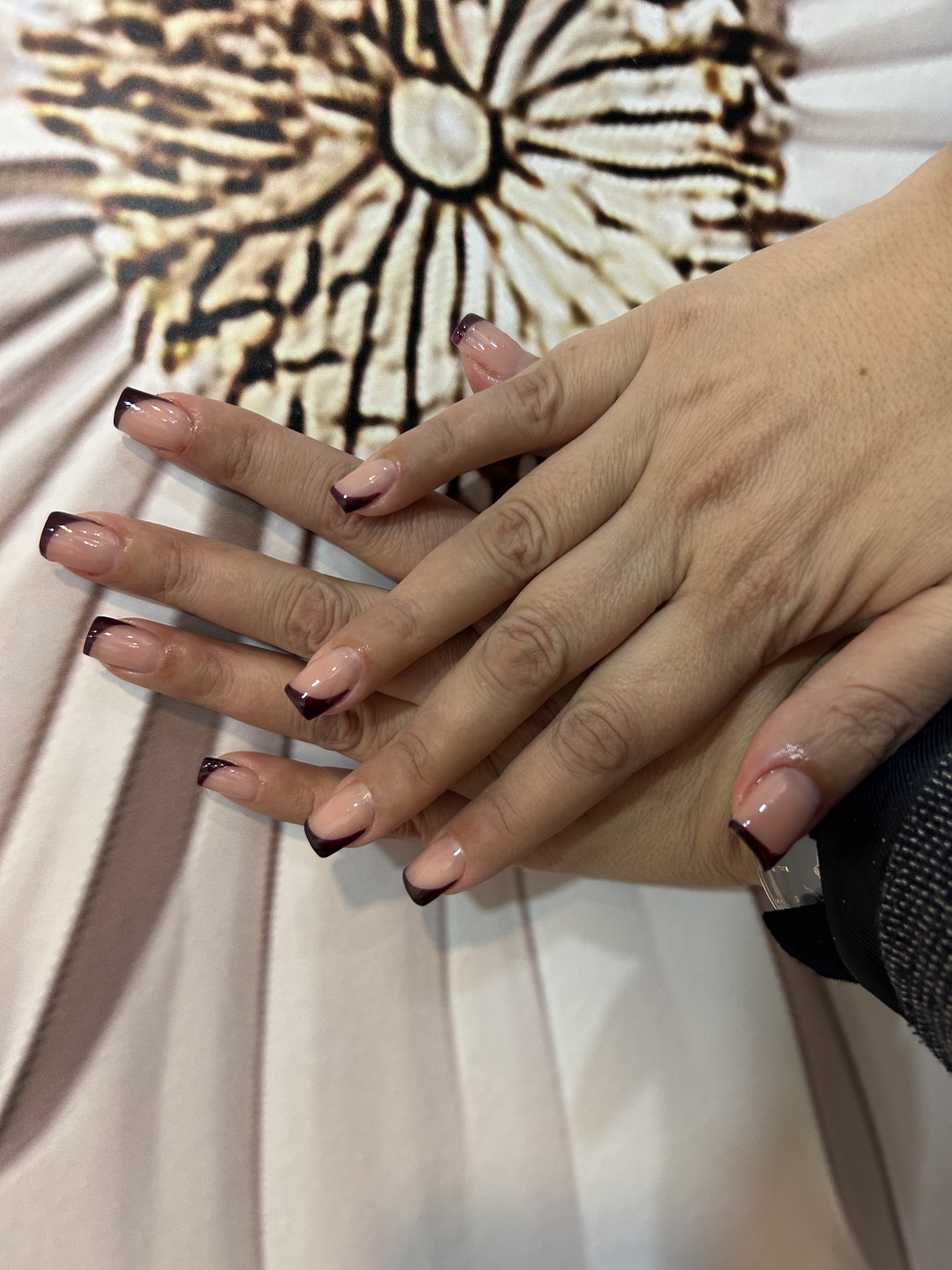 Beauty Studio S #beograd Izlivanje noktiju Izlivanje noktiju gelom - S dužina