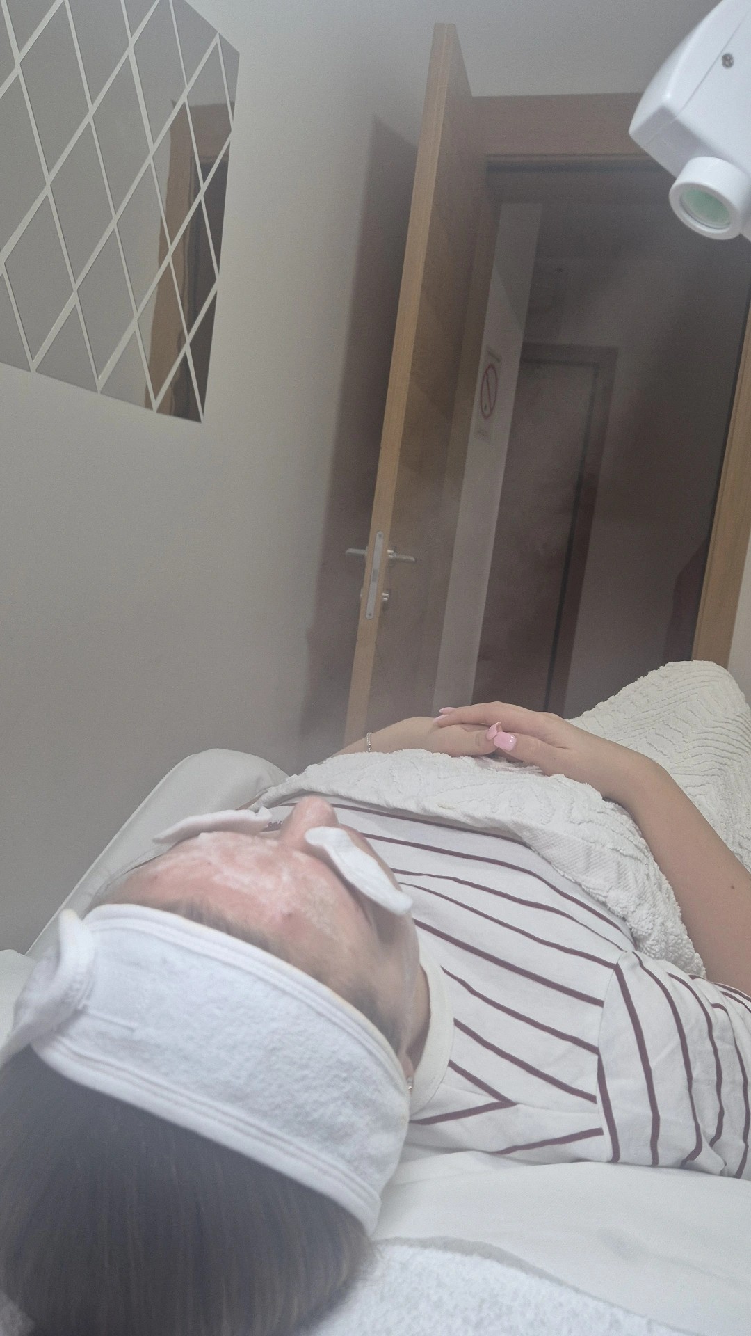 Beauty studio Venerino lice #novisad Tretman lica Higijenski tretman lica - komedoekspresija
