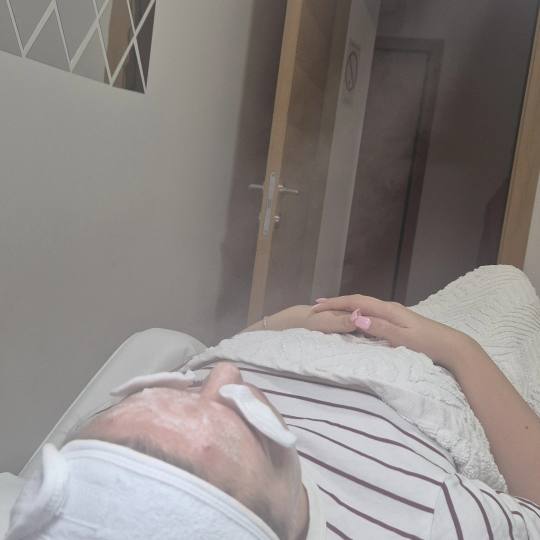 Beauty studio Venerino lice #novisad Tretman lica Higijenski tretman lica - komedoekspresija