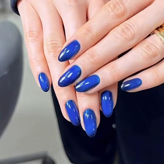 Belle Ana #beograd Izlivanje noktiju Izlivanje noktiju gelom - M dužina Dual forme 
Savršeni nokt