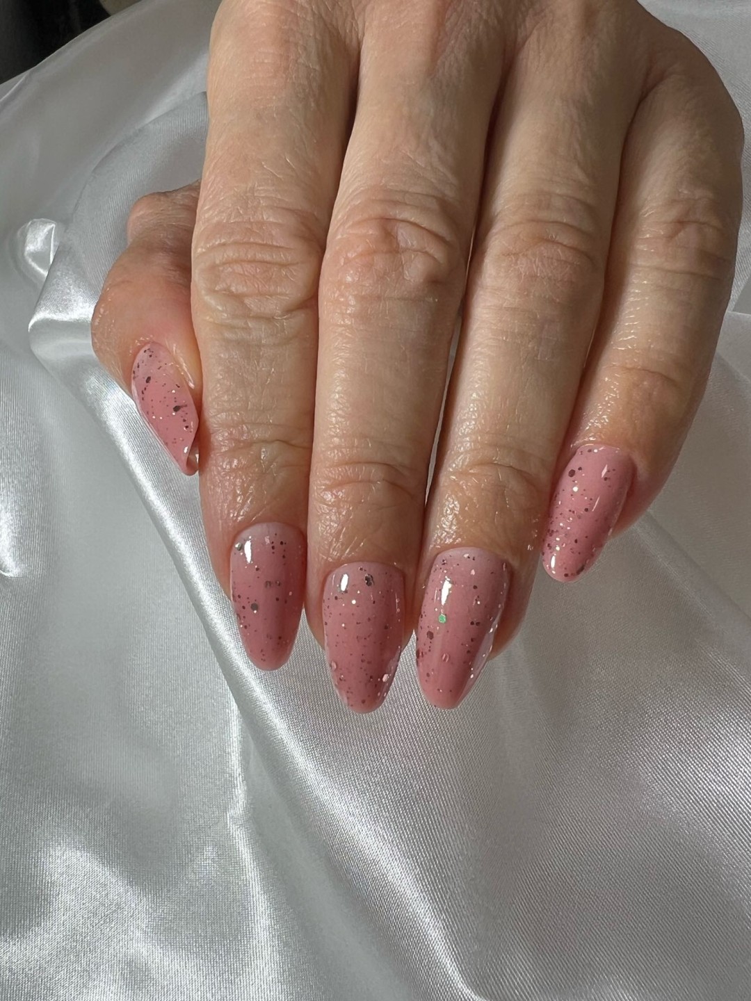 Korekcija izlivanja noktiju gelom - L / XL dužina - Studio Imela, Beograd Izlivanje noktiju Nokti Izlivanje noktiju, Beograd, Čukarička padina