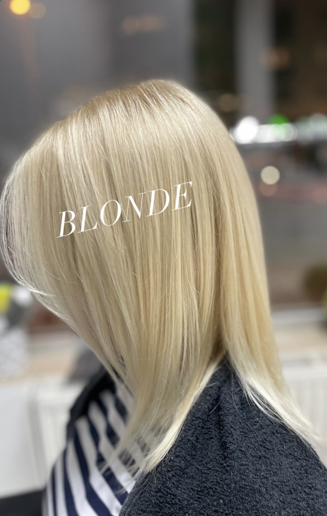 MCBEAUTYSTUDIO #novisad Farbanje kose Farbanje cele dužine + feniranje - kosa srednje dužine